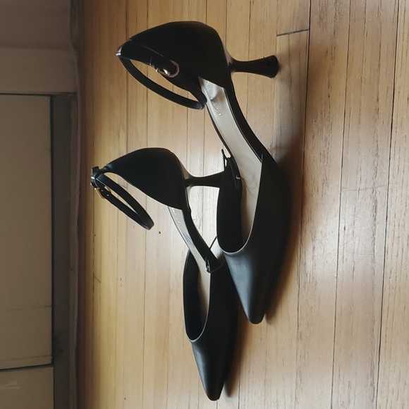 Nine West Black D'orsay Kitten Heels 9.5 - Picture 2 of 7